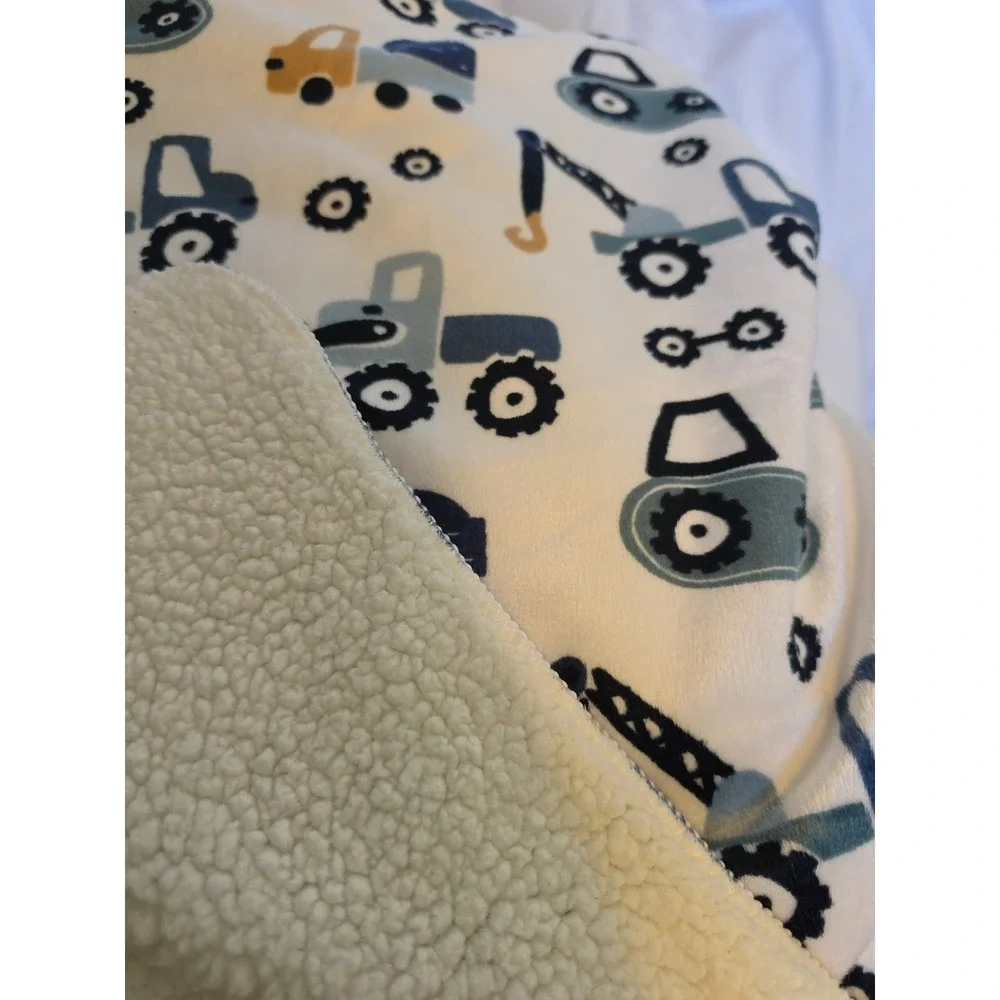 RN 119741 Blue White Construction Truck Baby Blanket Fleece SL Home Fashion SOFT